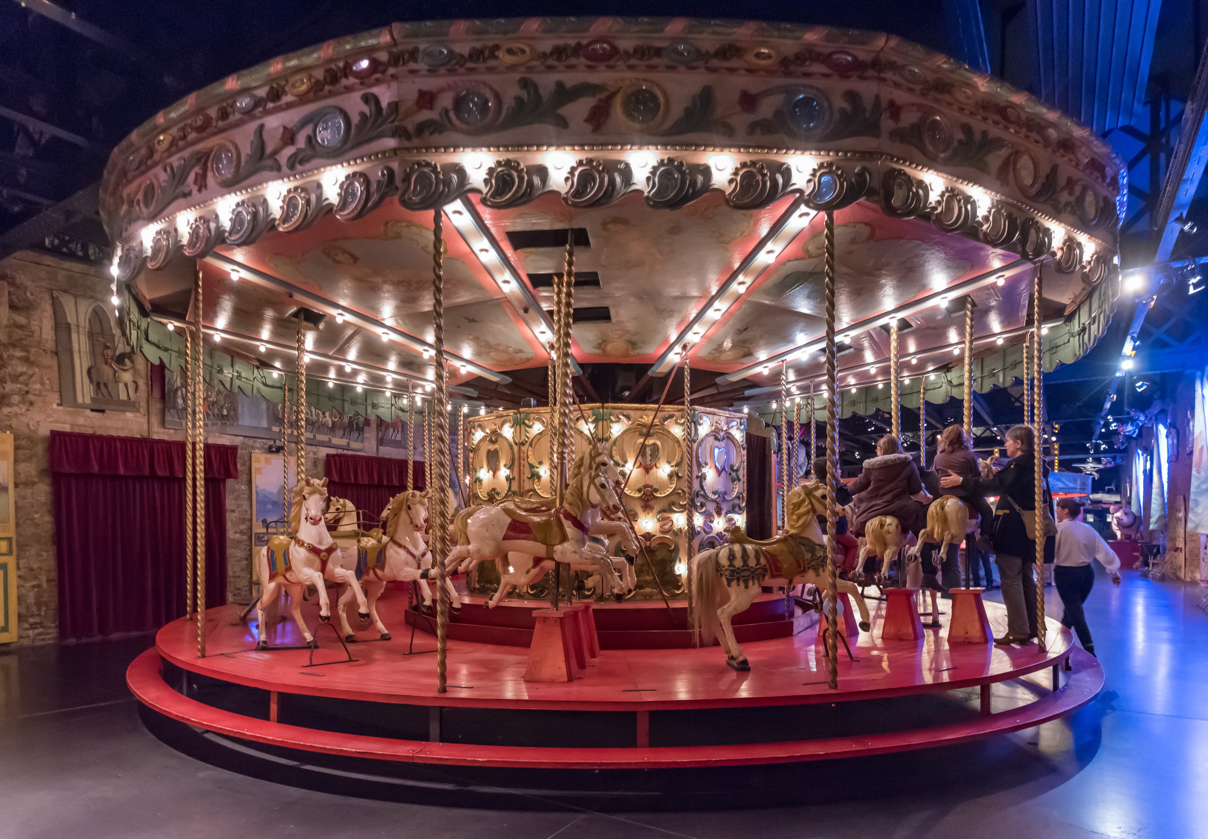 Noël aux Pavillons de Bercy – Musée des Arts Forains